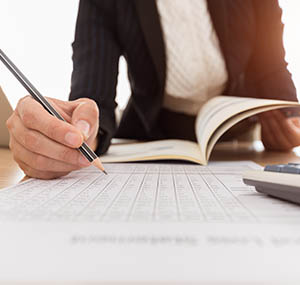 News accounting payroll